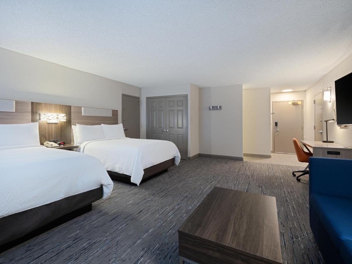 Holiday Inn Express Hotel & Suites Ft. Lauderdale-Plantation By Ihg Екстериор снимка