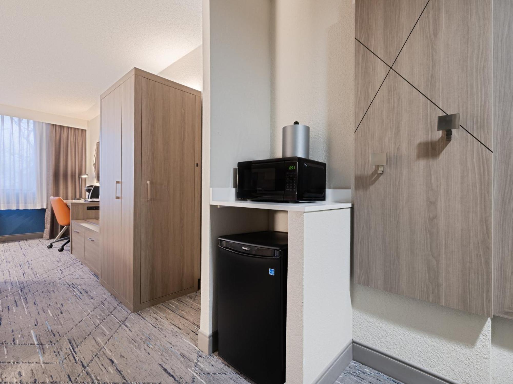 Holiday Inn Express Hotel & Suites Ft. Lauderdale-Plantation By Ihg Екстериор снимка