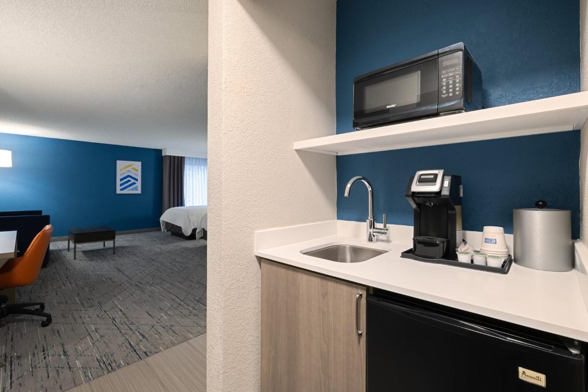 Holiday Inn Express Hotel & Suites Ft. Lauderdale-Plantation By Ihg Екстериор снимка