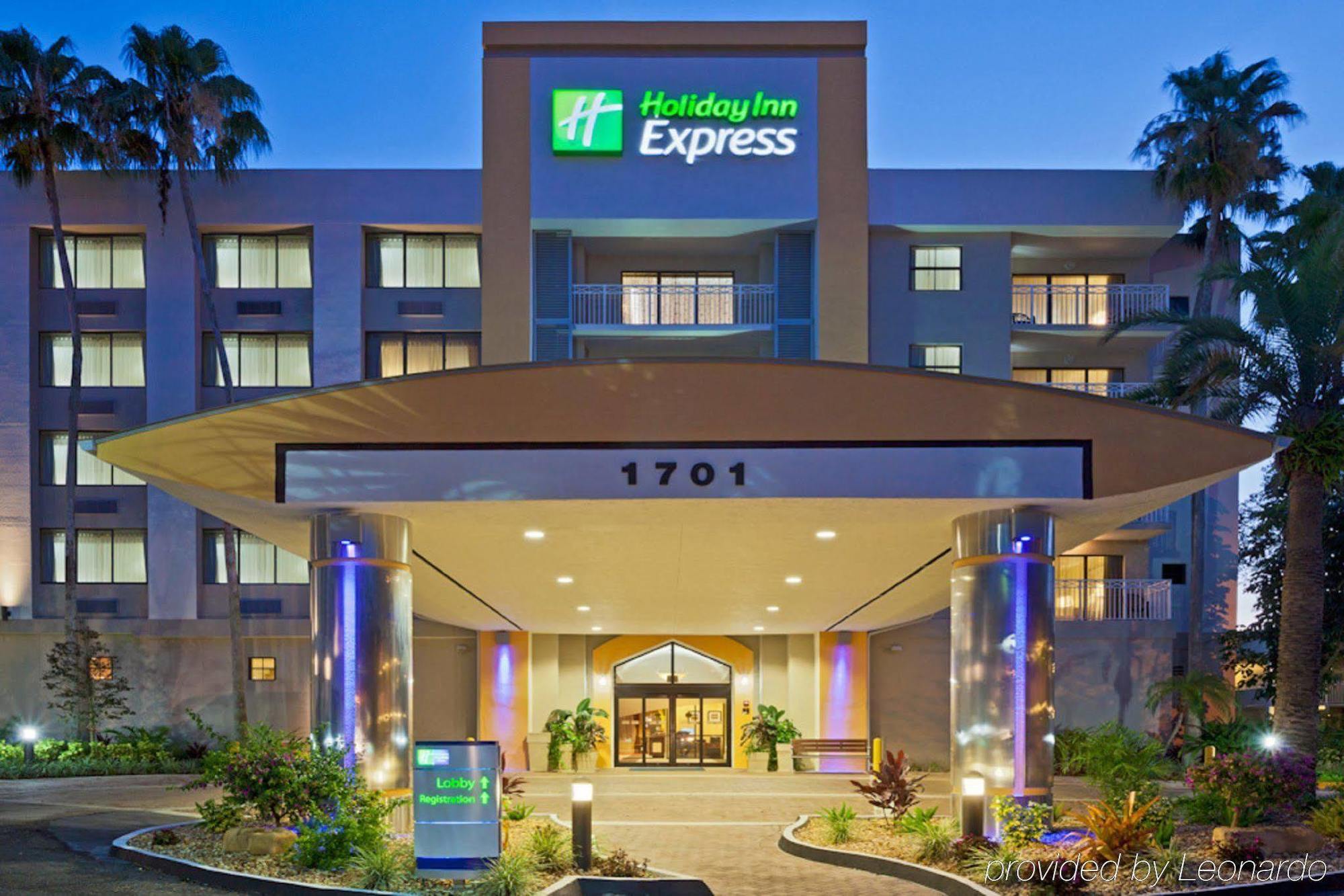 Holiday Inn Express Hotel & Suites Ft. Lauderdale-Plantation By Ihg Екстериор снимка